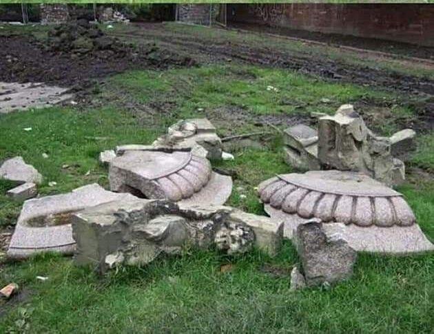 Hannah Pickard Memorial showing damage